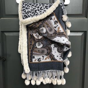 Gorski cashmere reversible wrap with rex rabbit